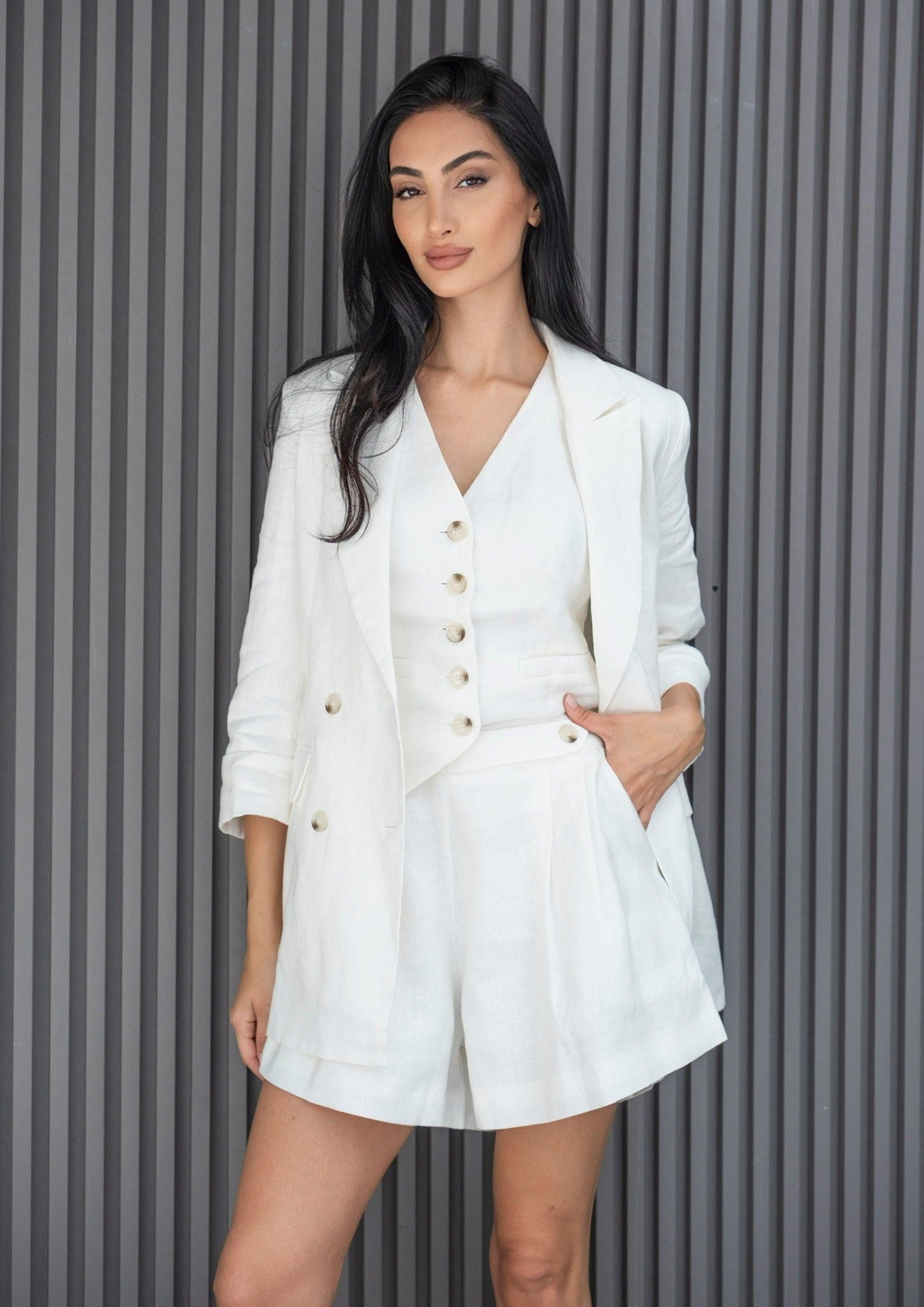 Meari Tailored Short - Coco